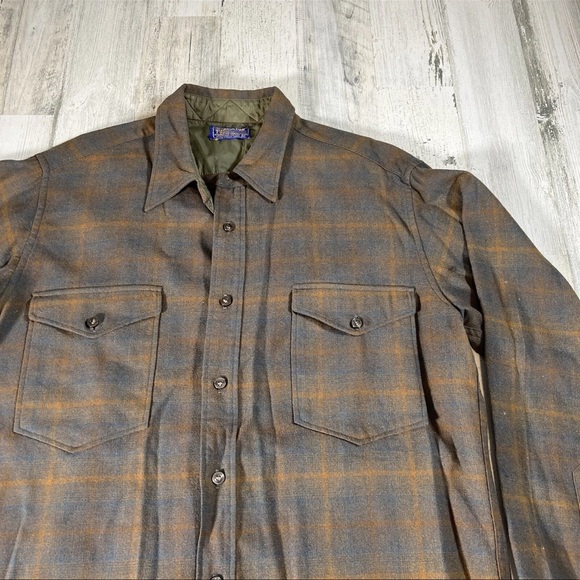 Vintage Pendleton Wool Flannel Shirt Mens Large 16 1/2 100% Virgin Wool USA - Picture 2 of 8